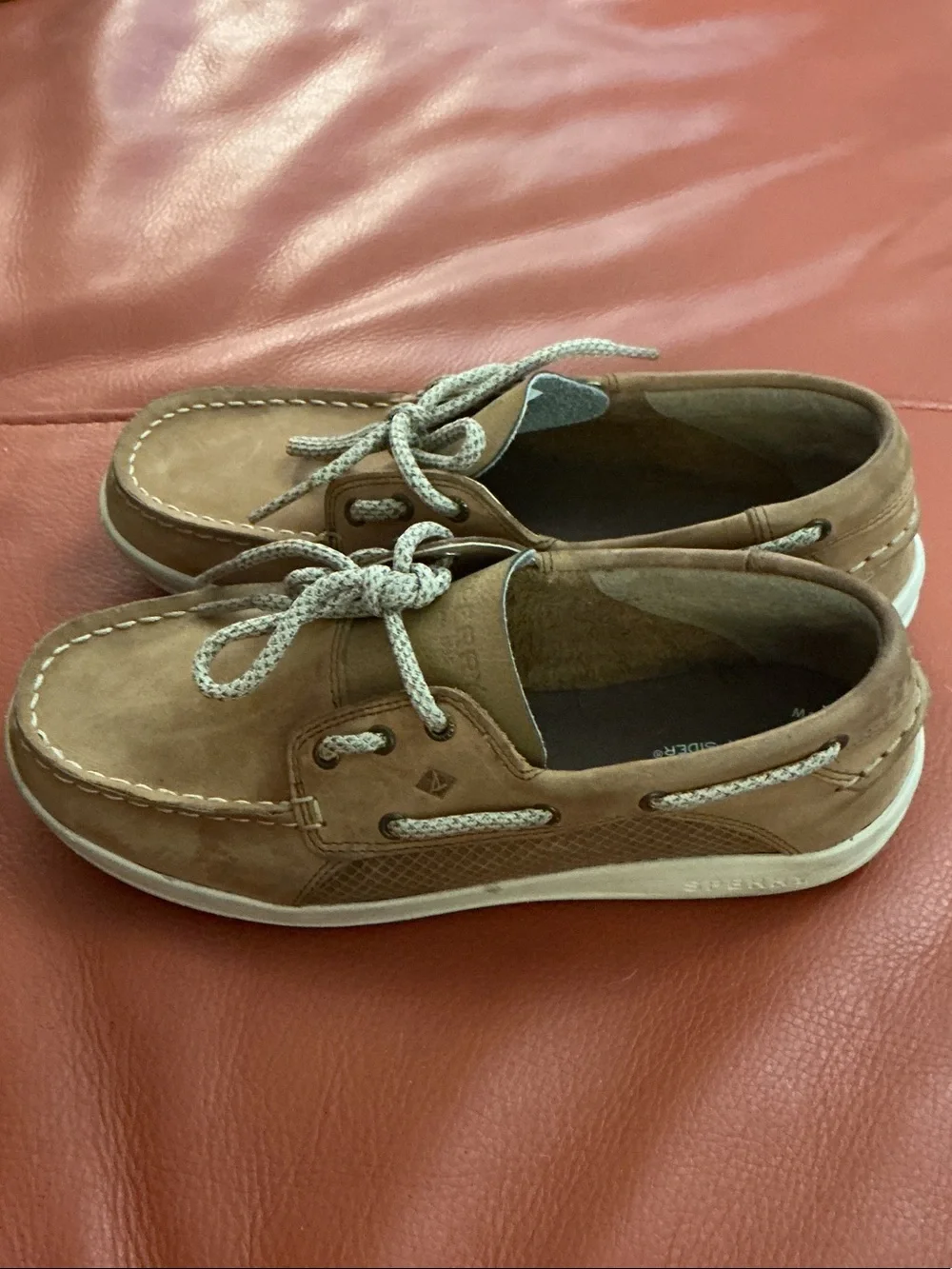 Sperry  Tan and Cream Deck Gamefish Boat Shoe Kids 5